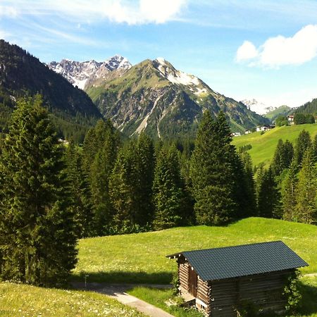 Gaestehaus Wildbach Mittelberg Bagian luar foto