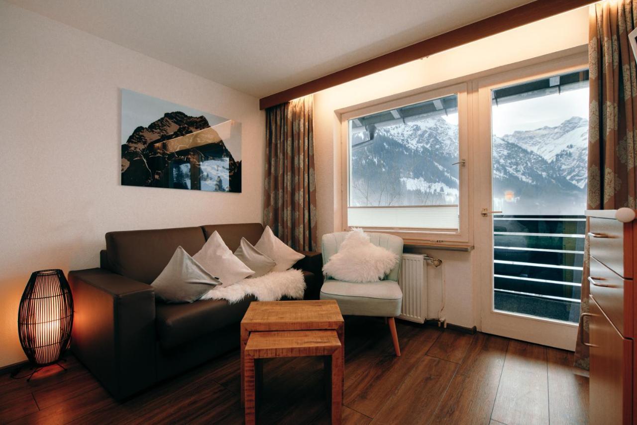 Gaestehaus Wildbach Mittelberg Bagian luar foto