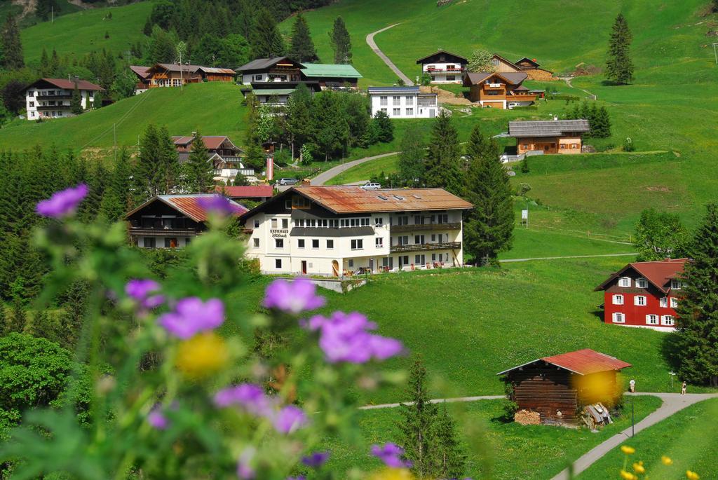 Gaestehaus Wildbach Mittelberg Bagian luar foto