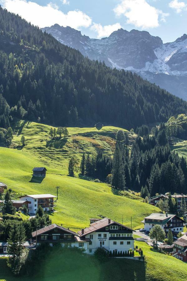 Gaestehaus Wildbach Mittelberg Bagian luar foto