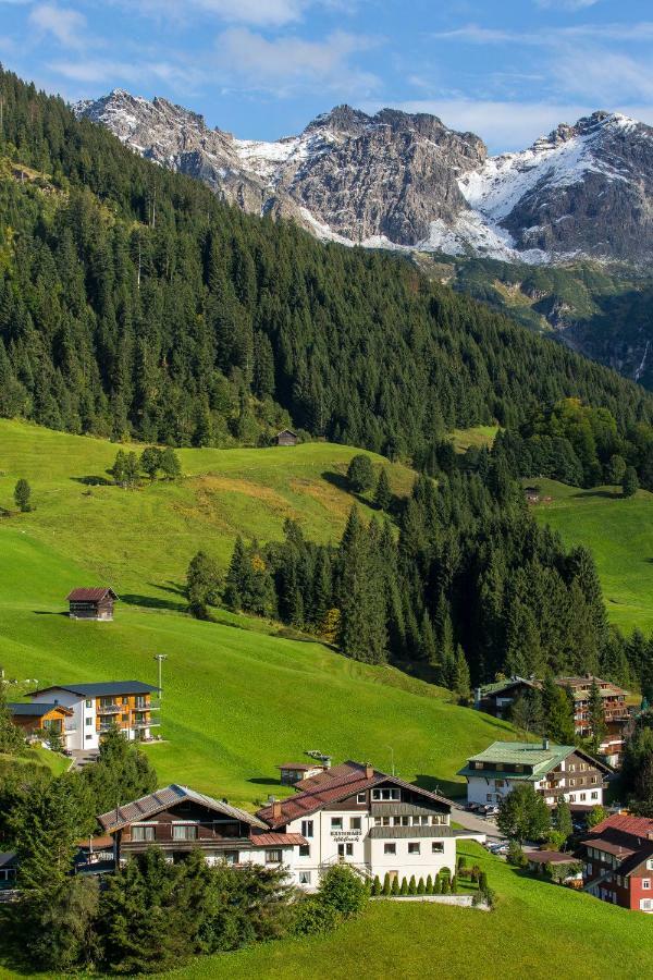 Gaestehaus Wildbach Mittelberg Bagian luar foto